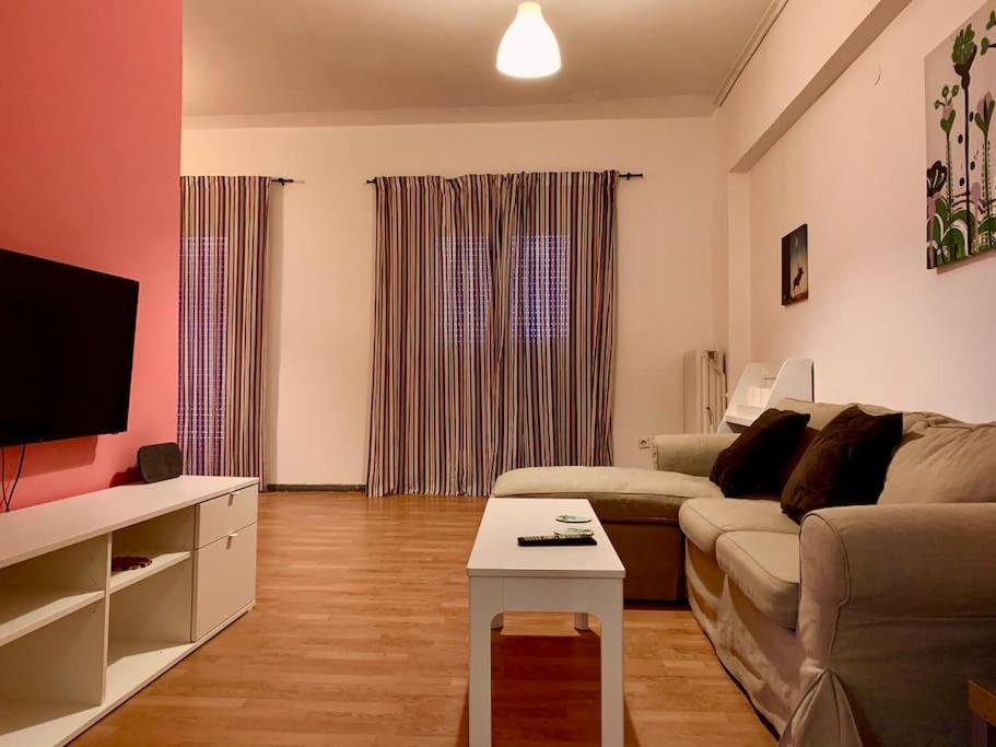 2 Bedroom Apartment 300 Meters Metro Aghios Loanis Athen Exterior foto